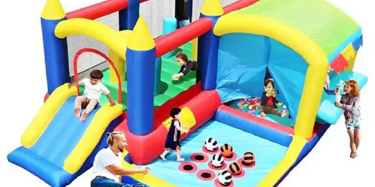 Bouncy Castle vs Trampoline: Which Is Better for Kids’ Fun and Safety?