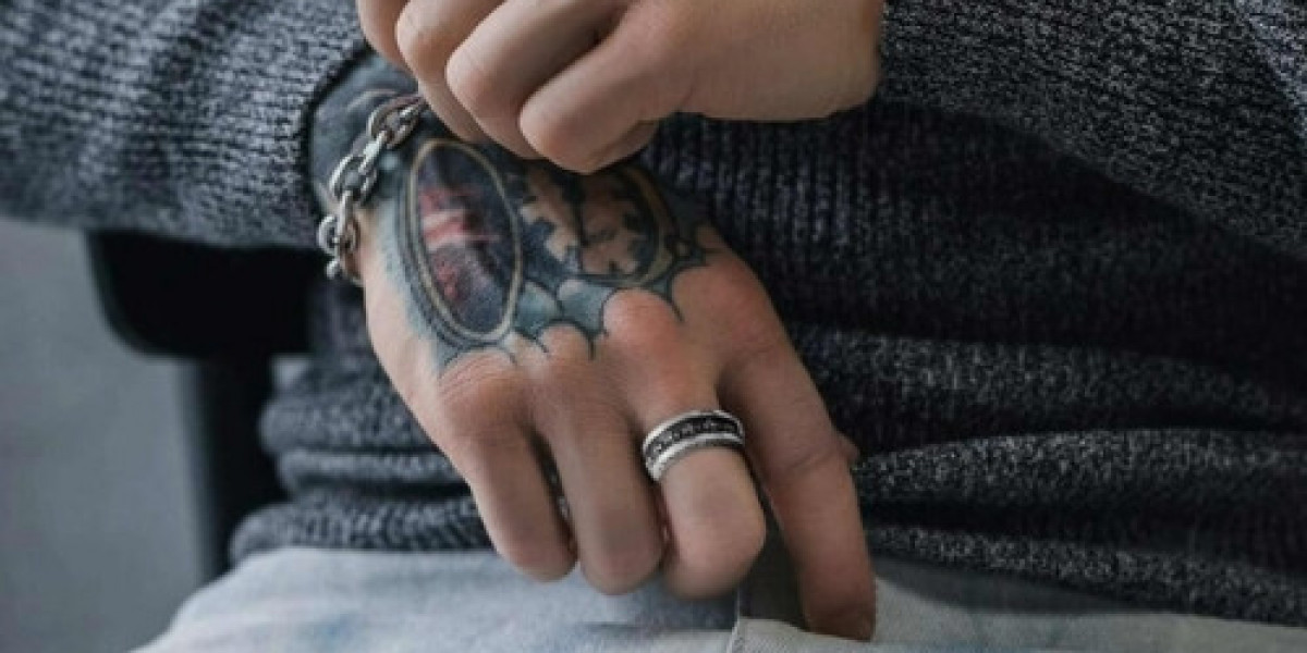 Chrome Hearts Necklace Styling Tips for a Sharp Luxury Street Look
